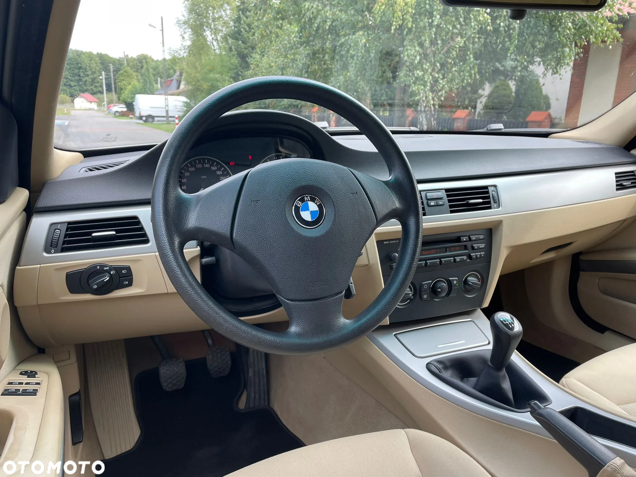 BMW Seria 3 325i Touring - 15