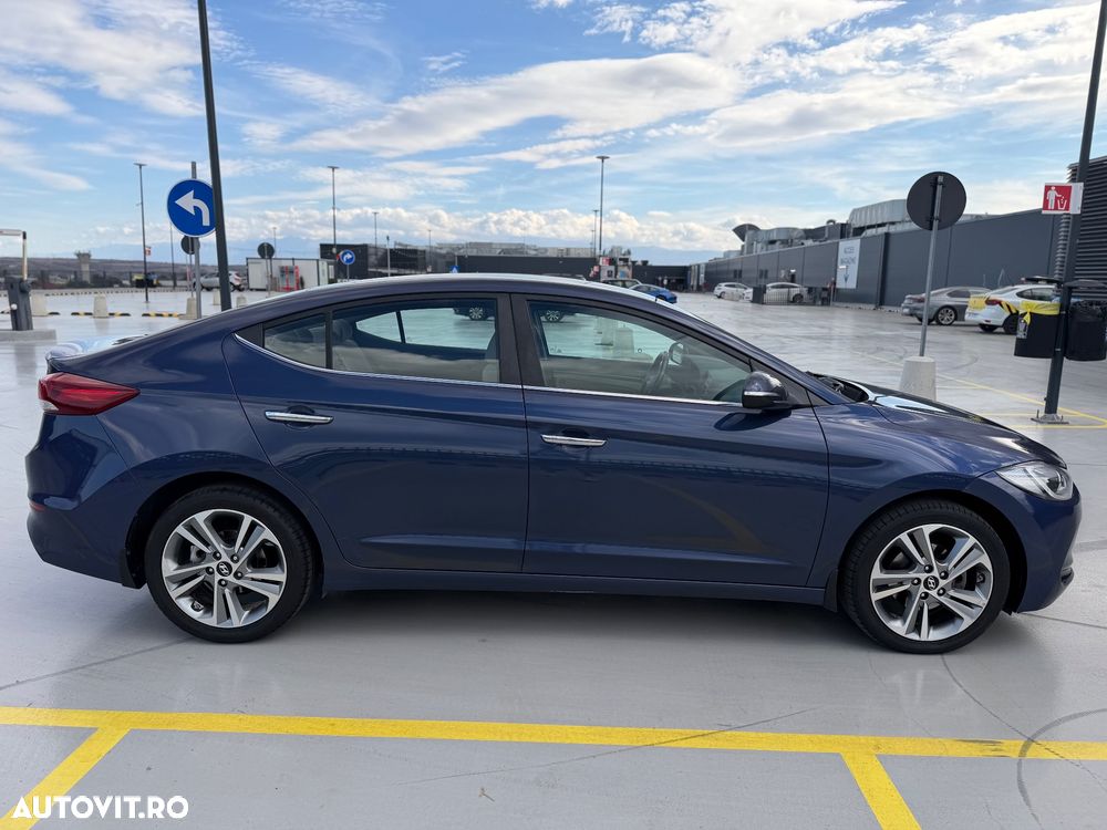 Hyundai Elantra 1.6 CRDI 7DCT Exclusive - 3