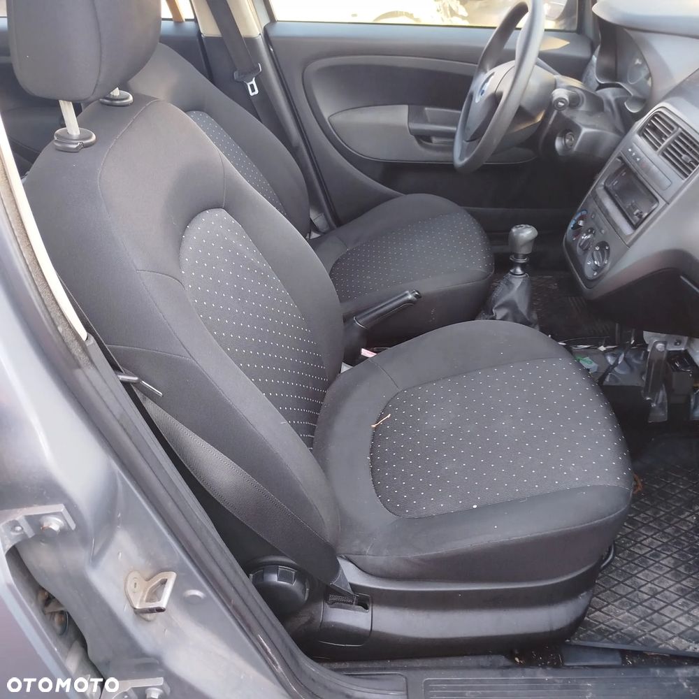 Fiat Grande Punto na części . - 4