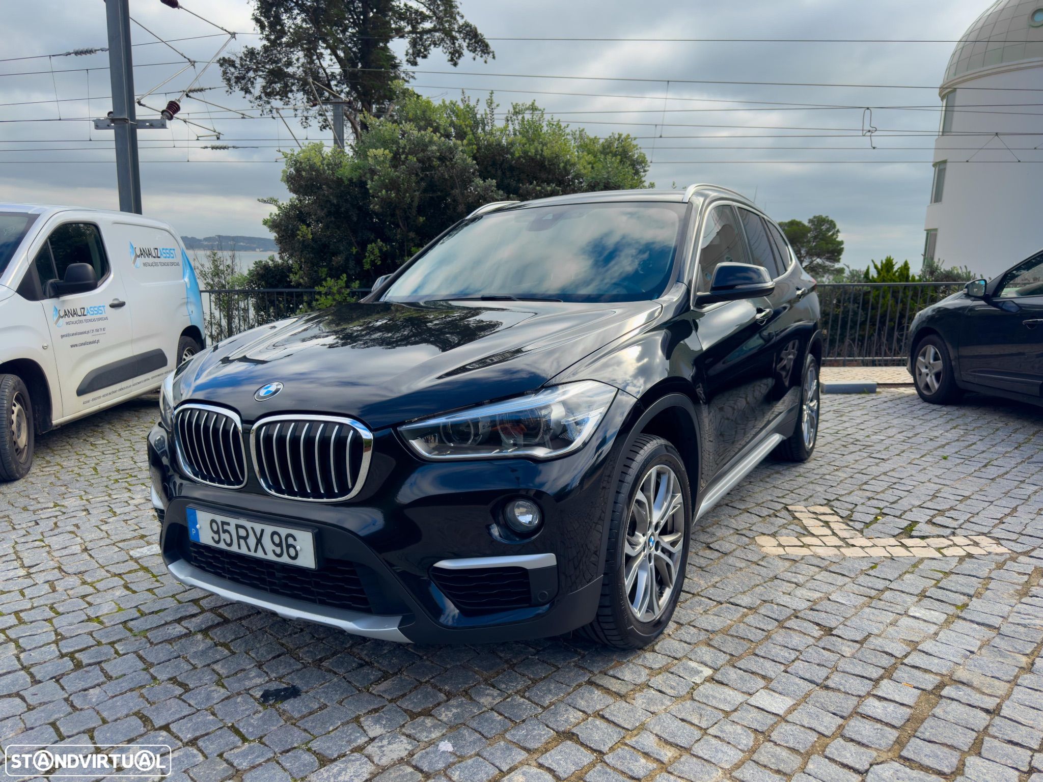 BMW X1 18 d sDrive - 1