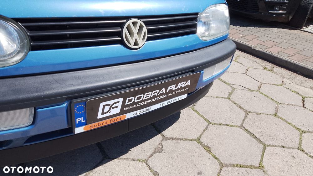 Volkswagen Golf 1.8 CL - 19