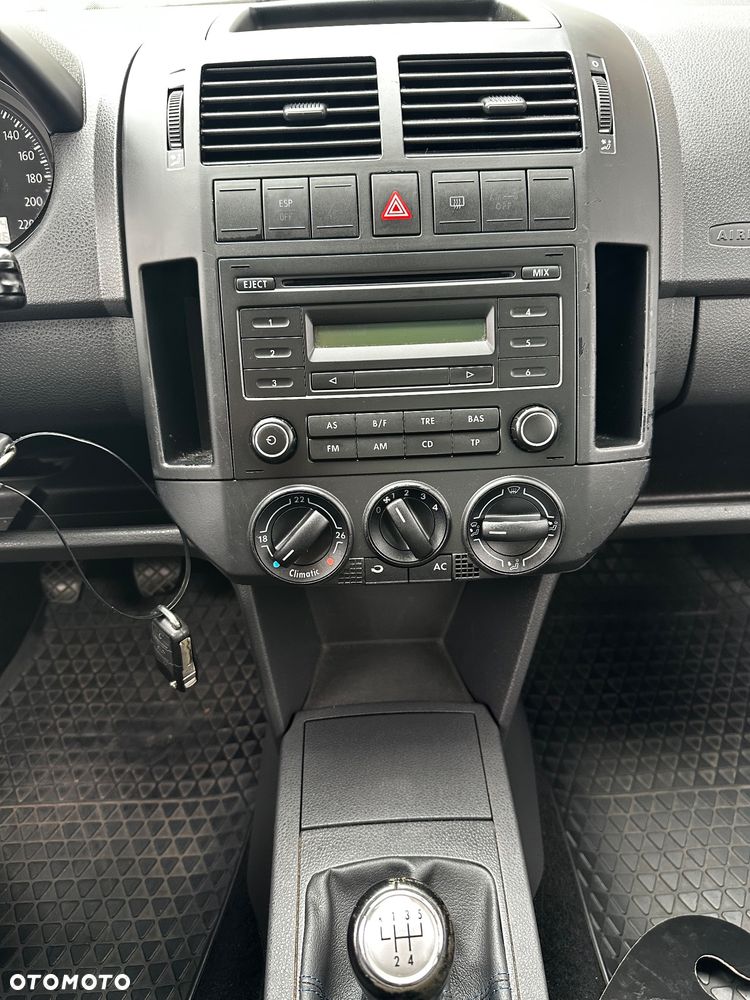 Volkswagen Polo 1.4 Tour - 16