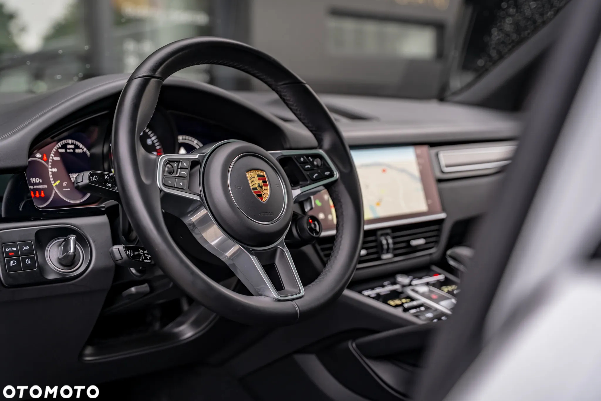 Porsche Cayenne - 27