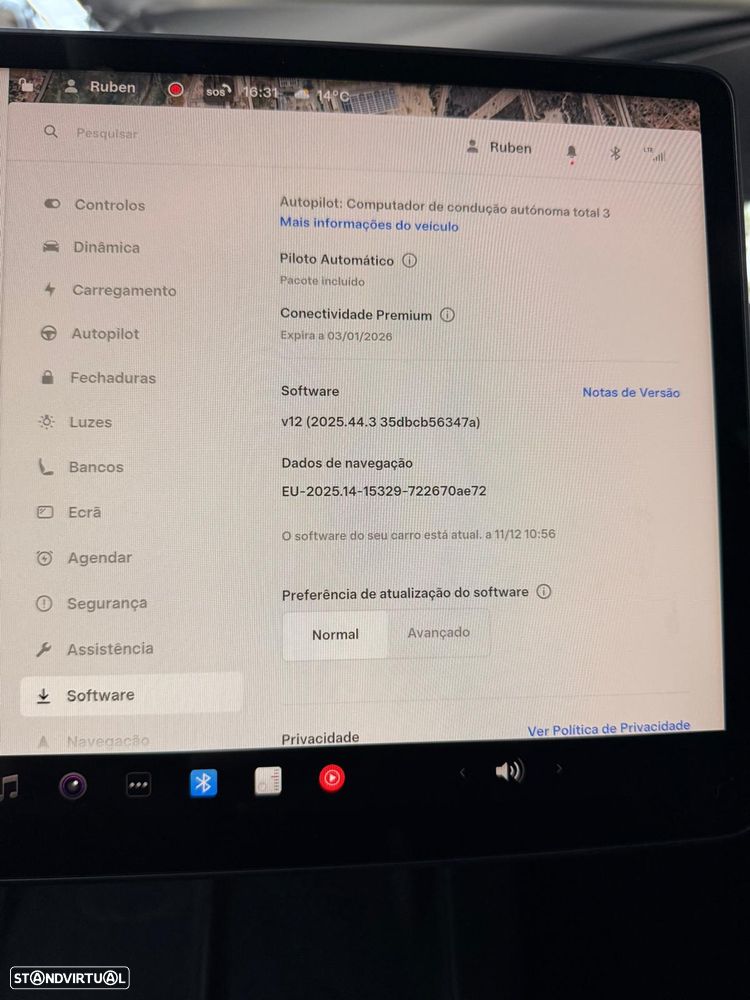 Tesla Model Y Performance Dual Motor AWD - 25