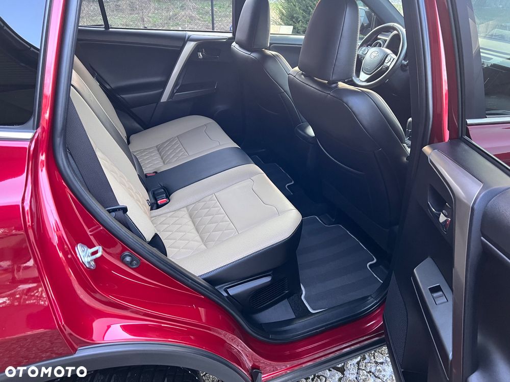 Toyota RAV4 - 30