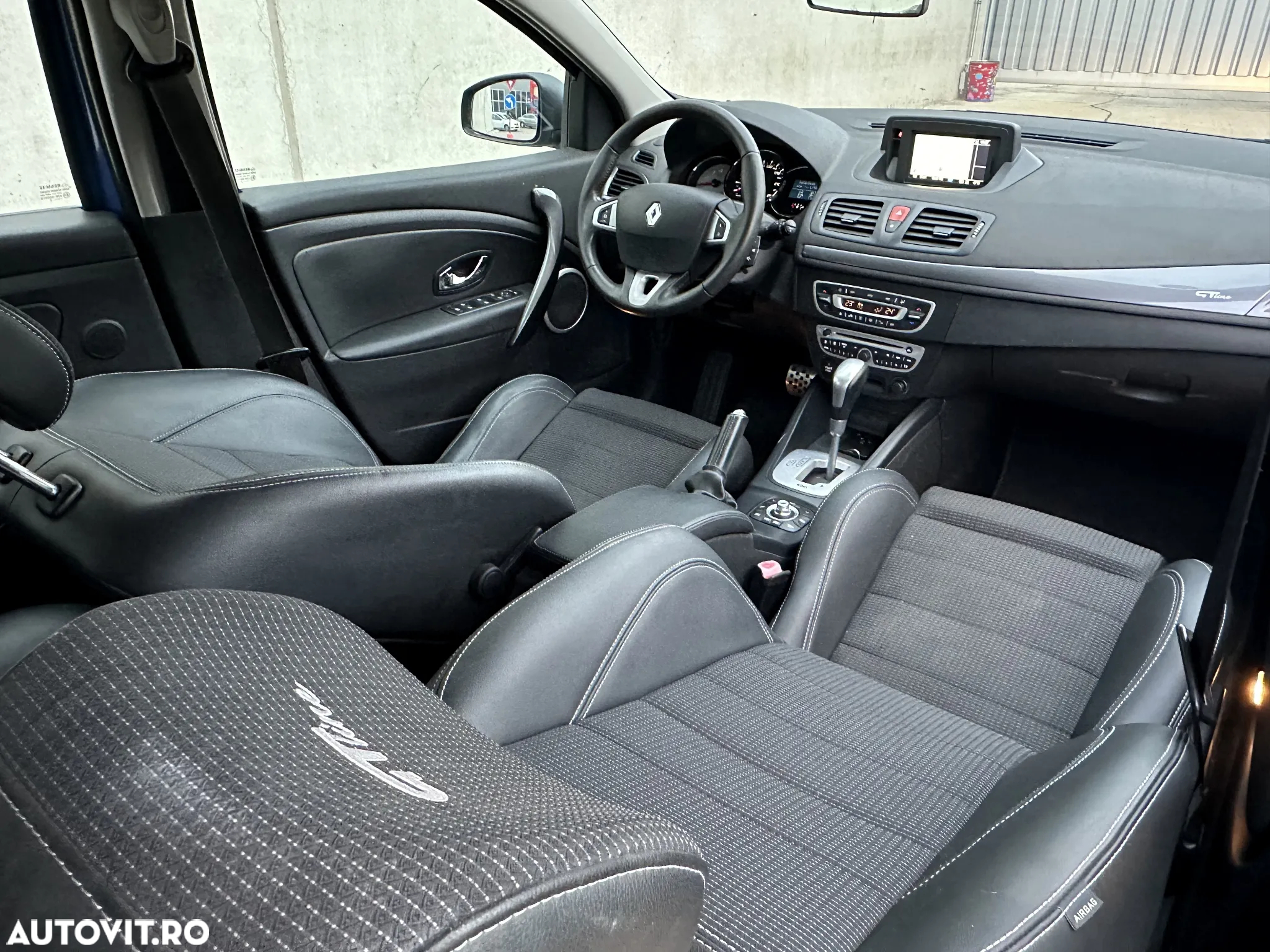 Renault Megane dCi 110 FAP EDC Dynamique - 4