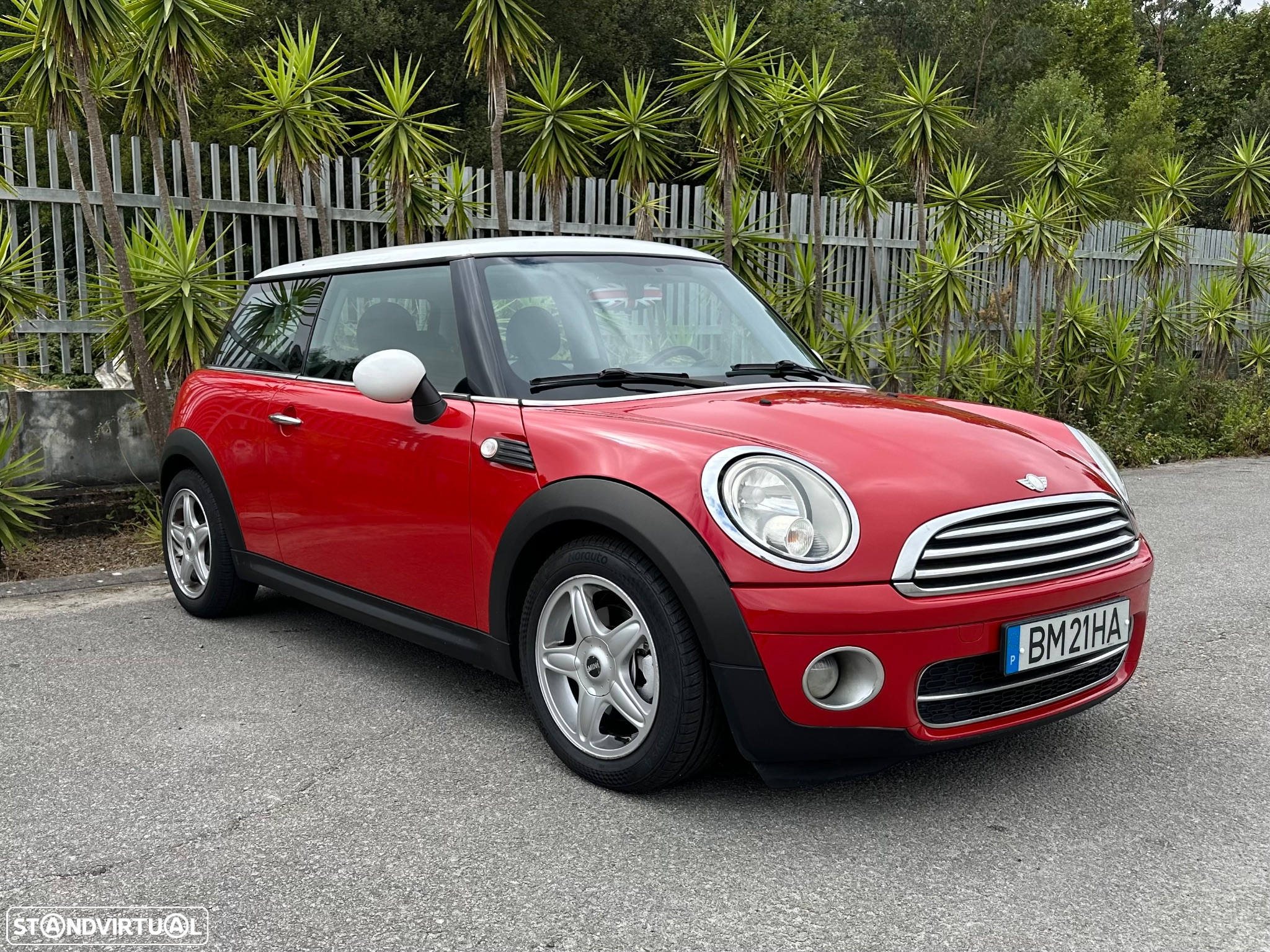 MINI 3 Portas Cooper D - 2