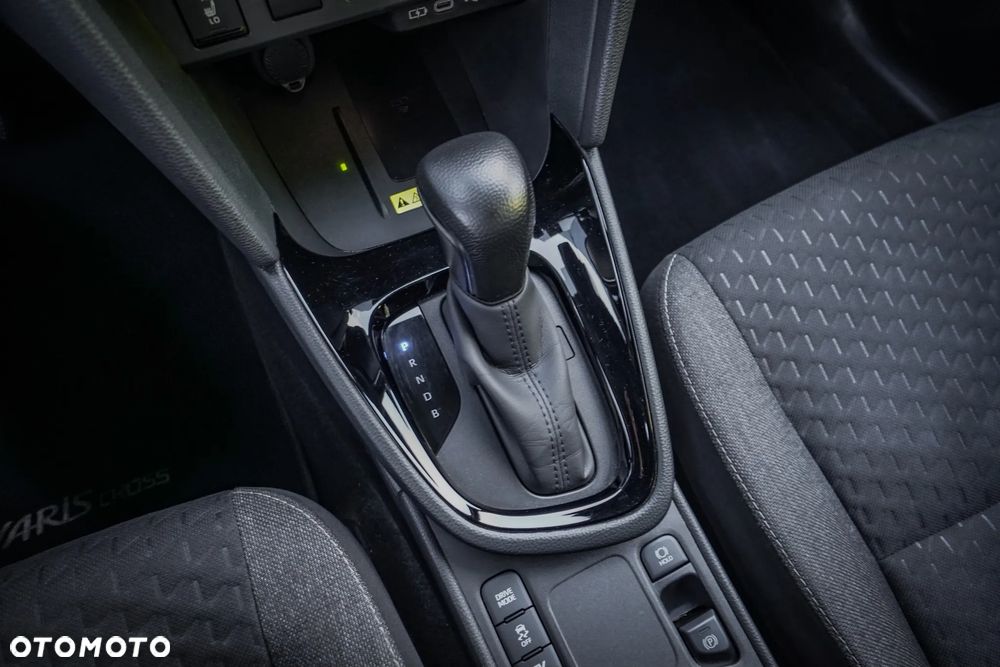 Toyota Yaris Hybrid 1.5 Style - 16