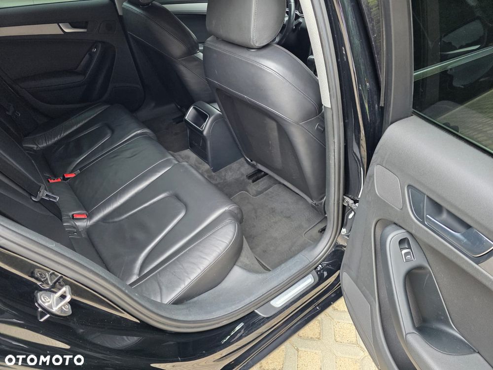 Audi A4 Avant - 10