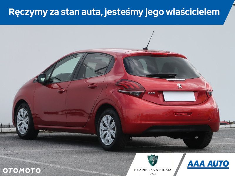 Peugeot 208 - 5