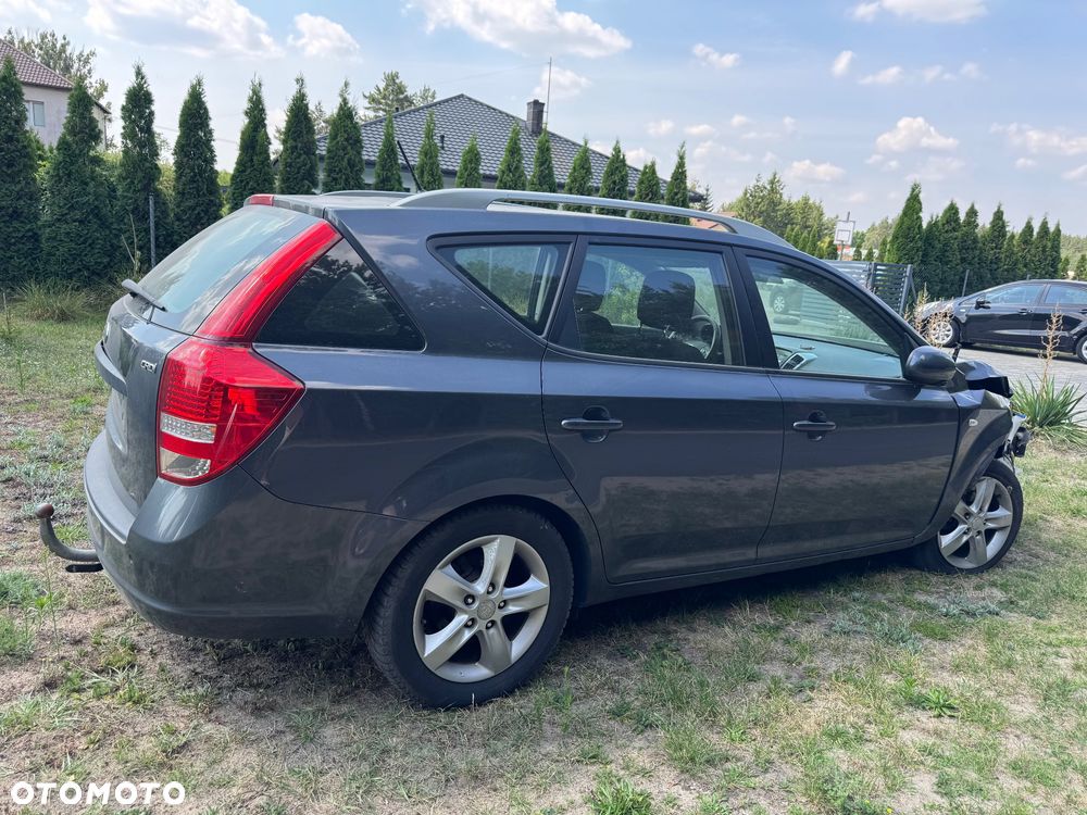 Kia Ceed 1.6 CRDi 90 Spirit - 6