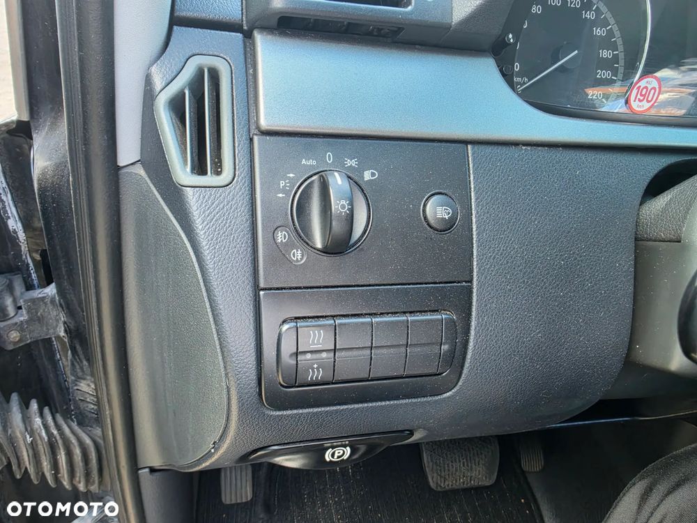 Mercedes-Benz Vito - 23