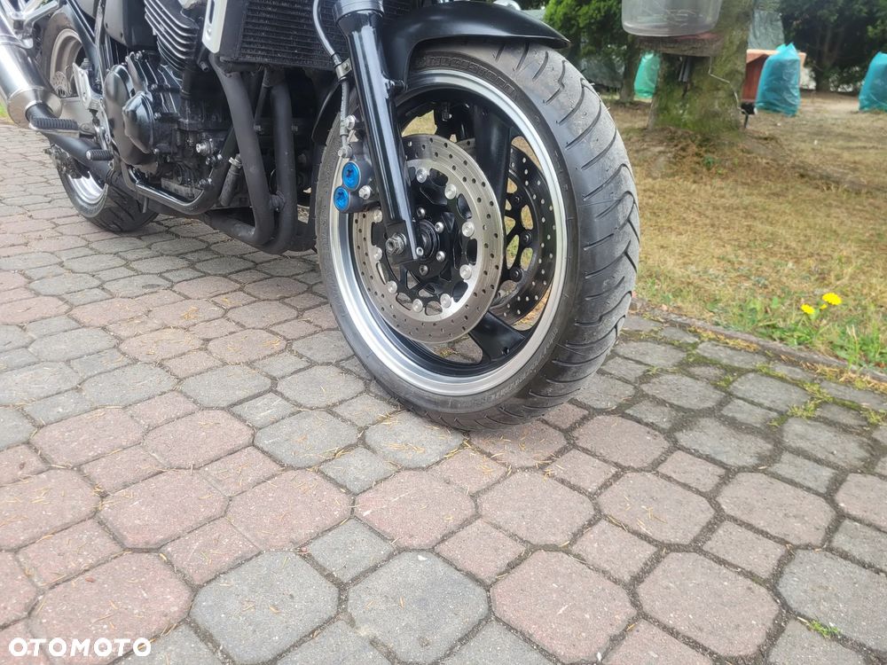 Yamaha FZS - 14