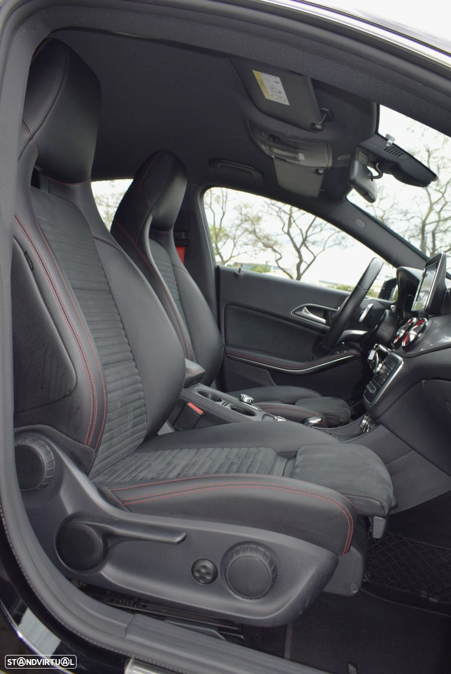 Mercedes-Benz CLA 45 AMG 4-Matic - 7