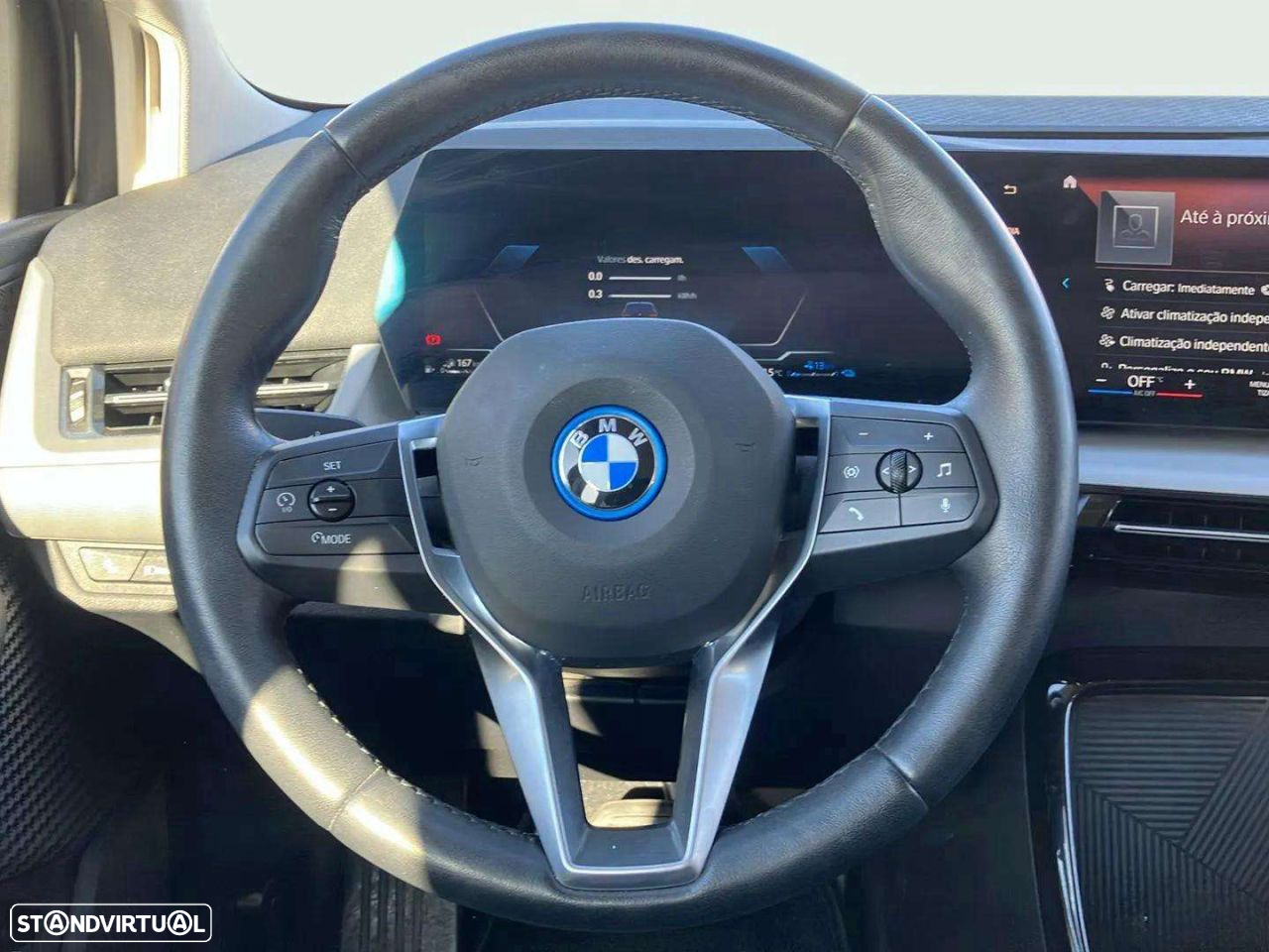 BMW 225xe Active Tourer - 12