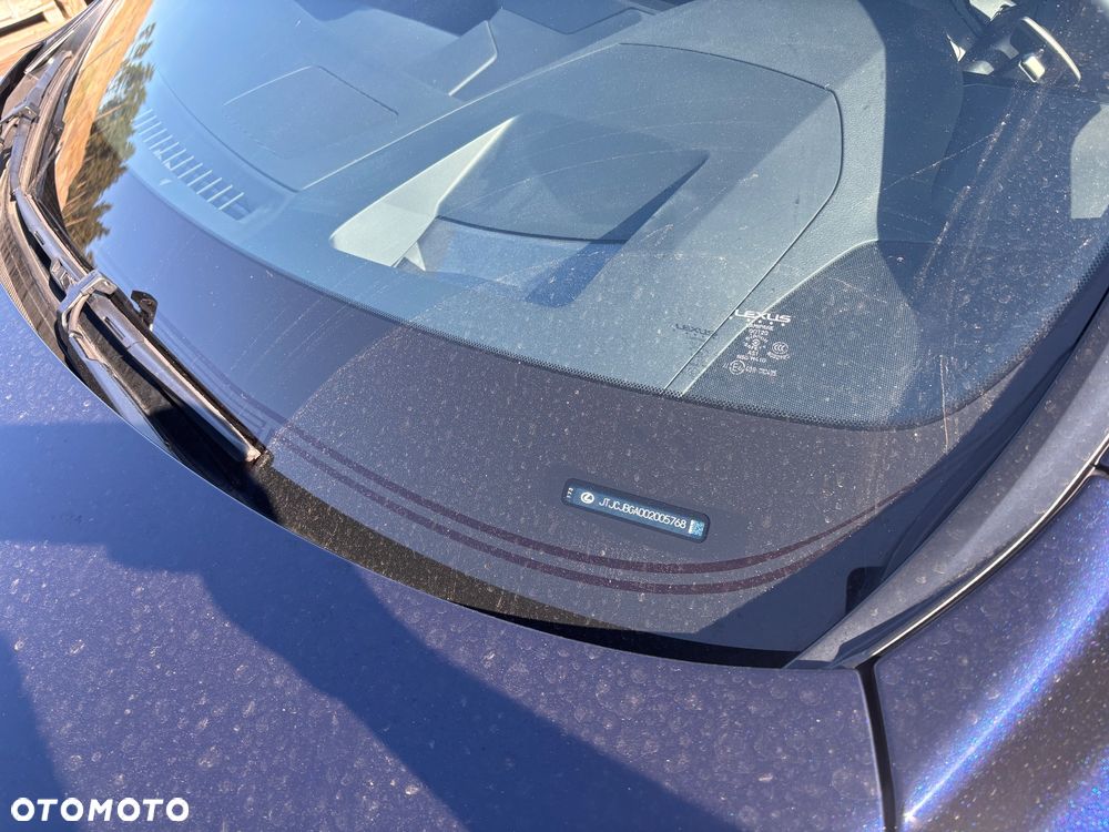 Lexus RX 450h+ Omotenashi - 5