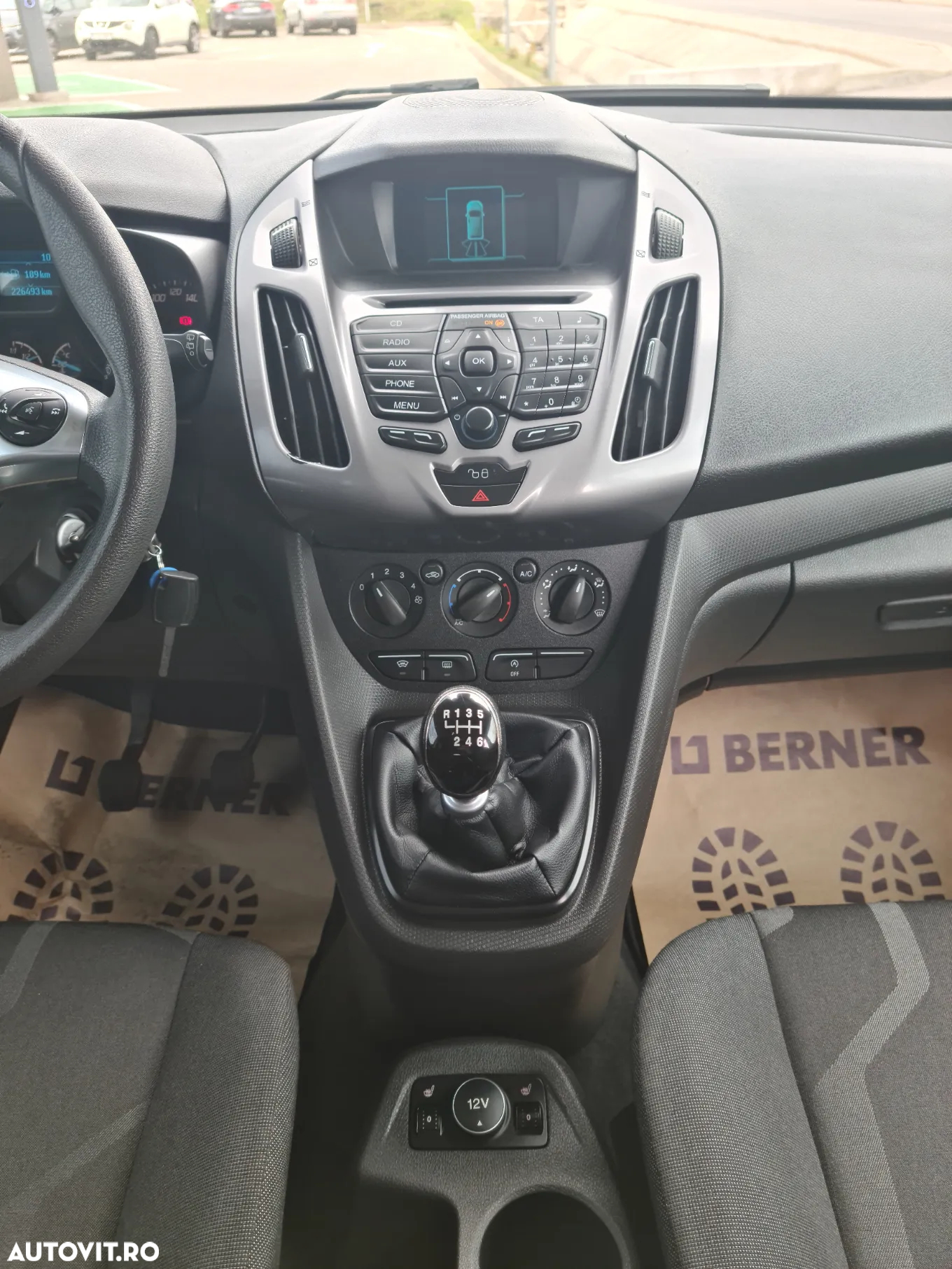Ford Tourneo Connect 1.5 TDCi LWB (L2) Titanium - 19