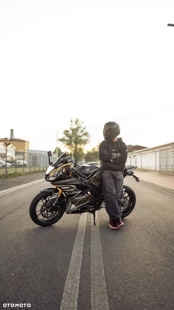Yamaha YZF - 14