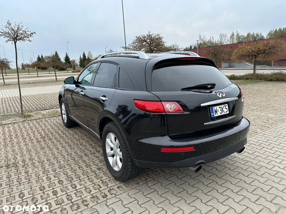 Infiniti FX - 5