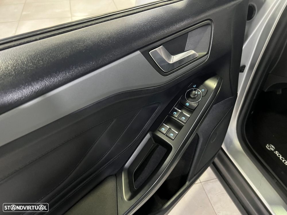 Ford Focus SW 1.0 EcoBoost Active - 23