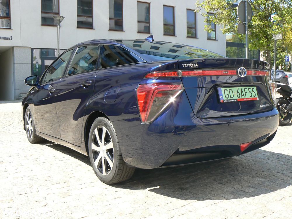 Toyota Mirai Standard - 10