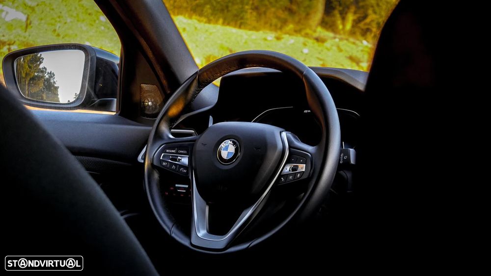 BMW 330 e Touring Aut. Sport Line - 9