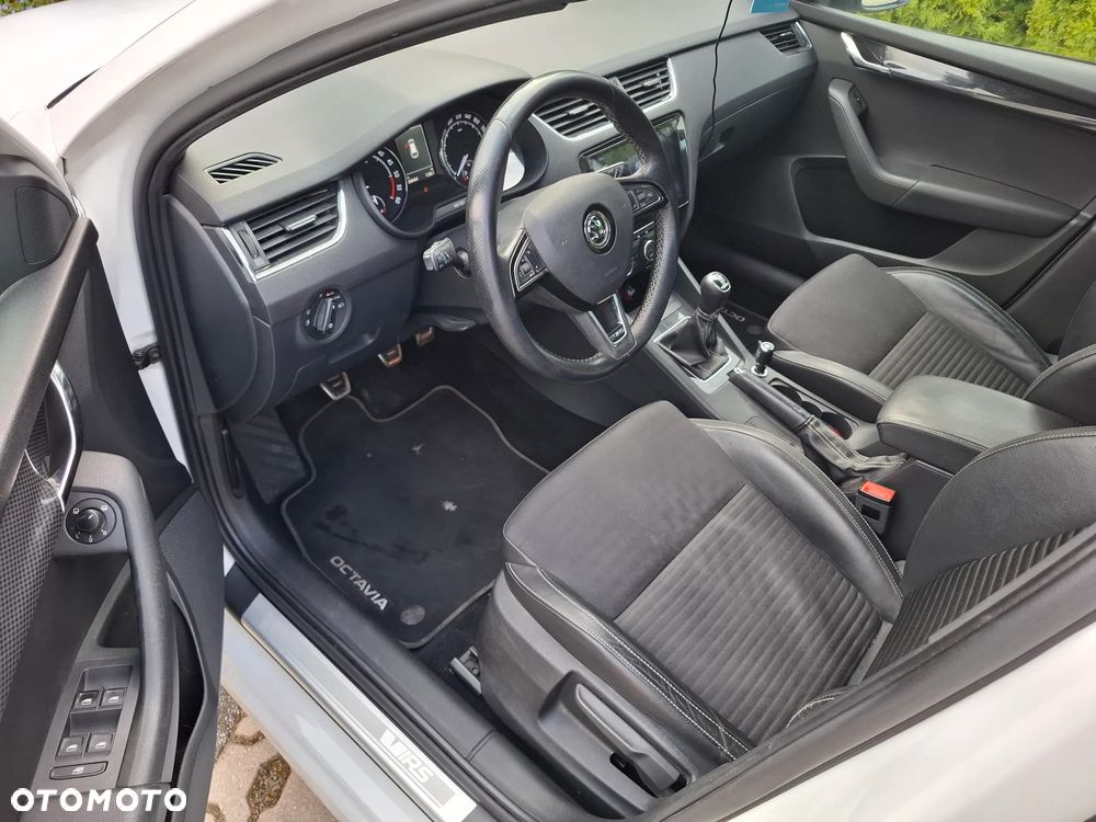 Skoda Octavia 2.0 TDI RS - 5