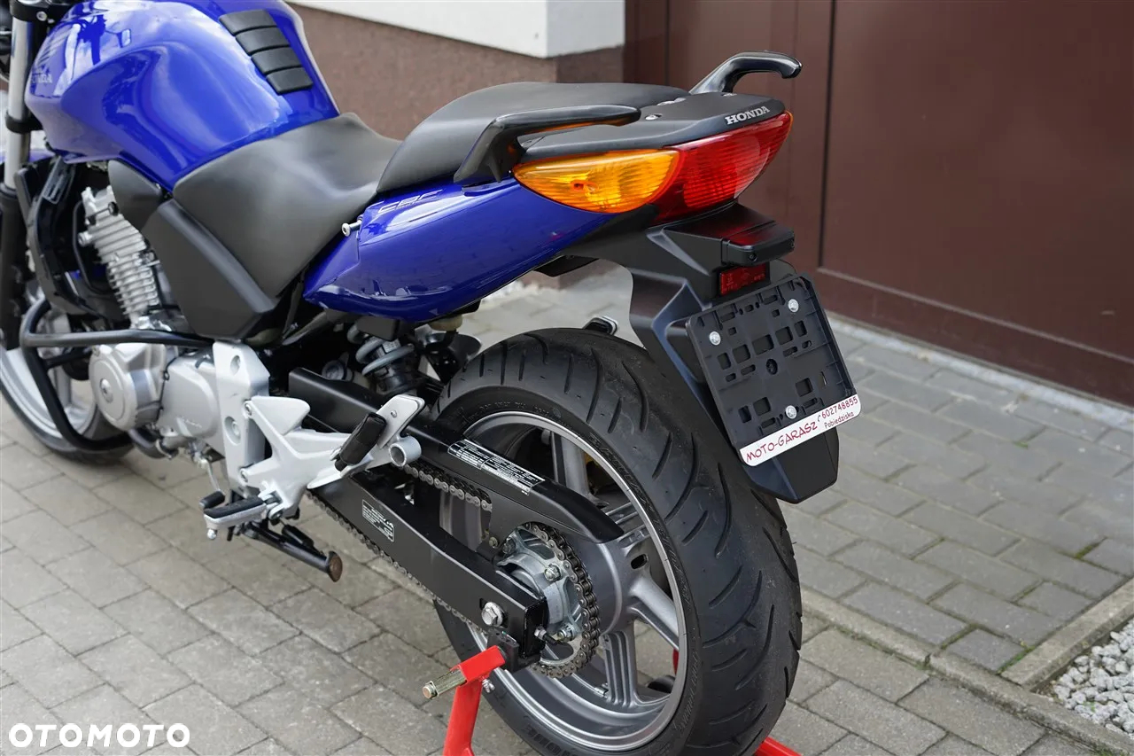 Honda CBF - 24