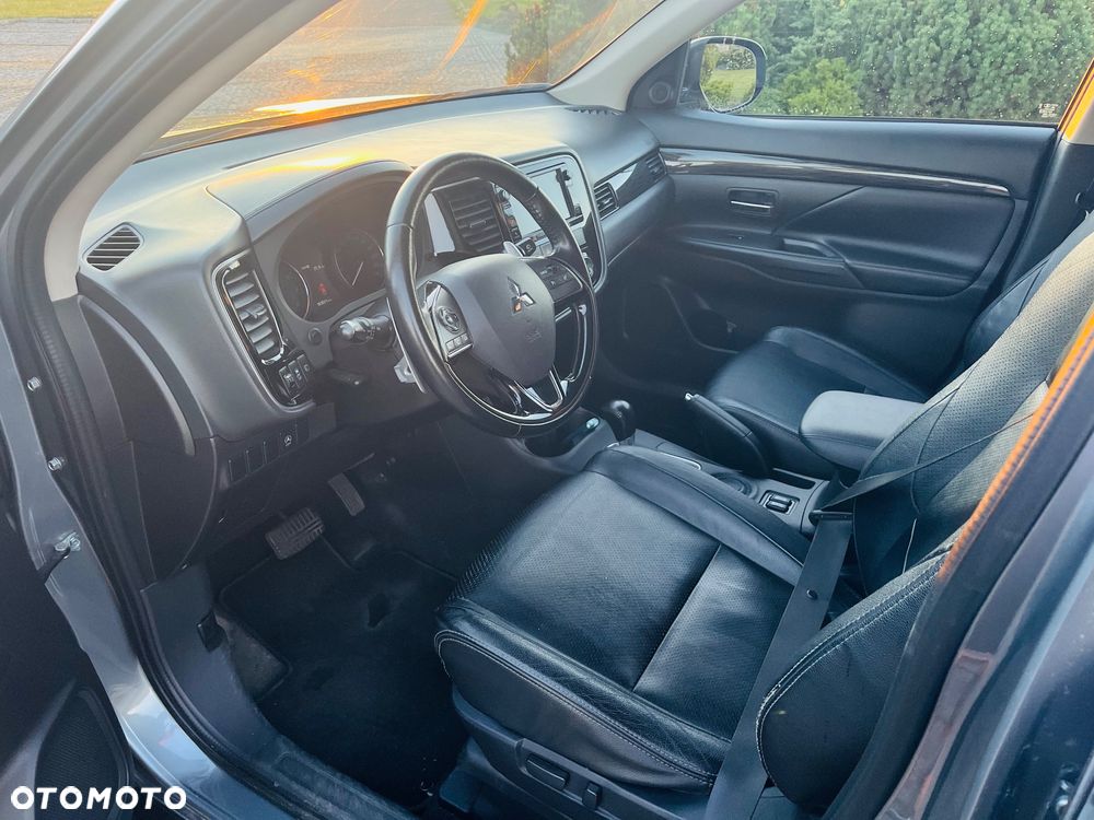 Mitsubishi Outlander 2.0 2WD CVT Edition+ - 9