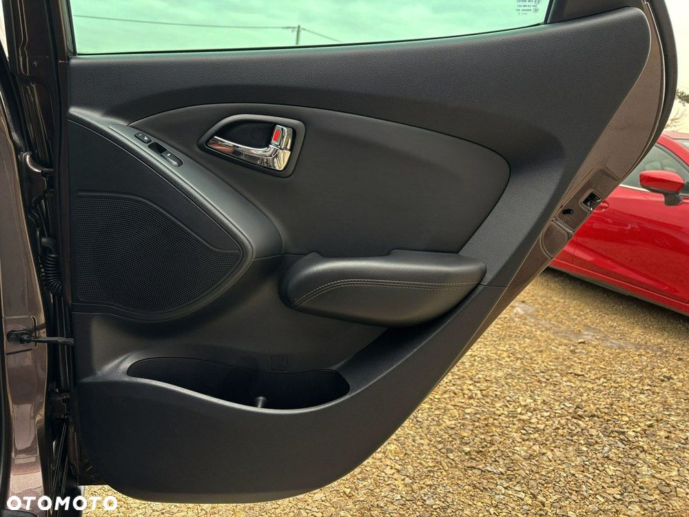 Hyundai ix35 2.0 CRDi 4WD Automatik Premium - 22