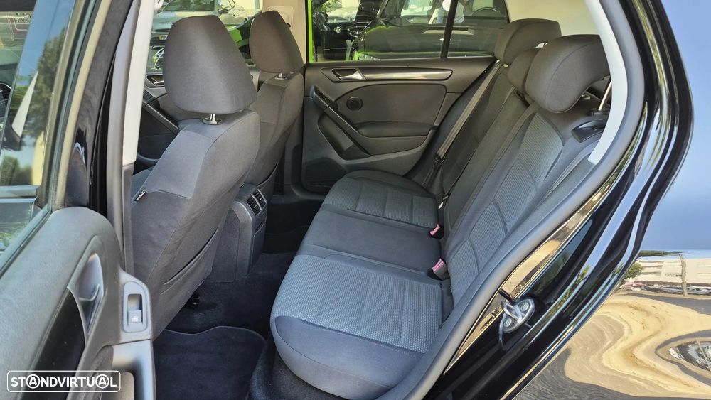 VW Golf 1.6 TDi BlueMotion Comfortline - 12