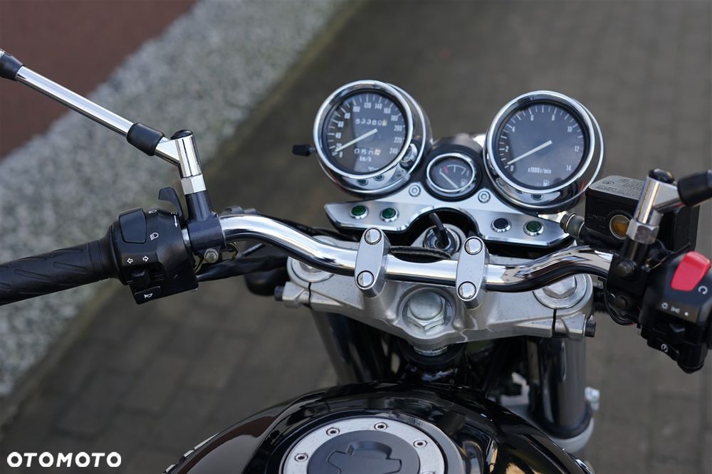 Suzuki GSX - 20