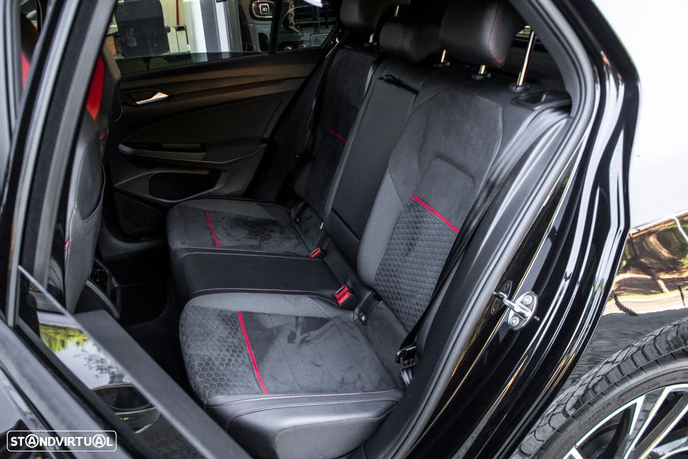 VW Golf 2.0 TSI GTI Clubsport DSG - 29