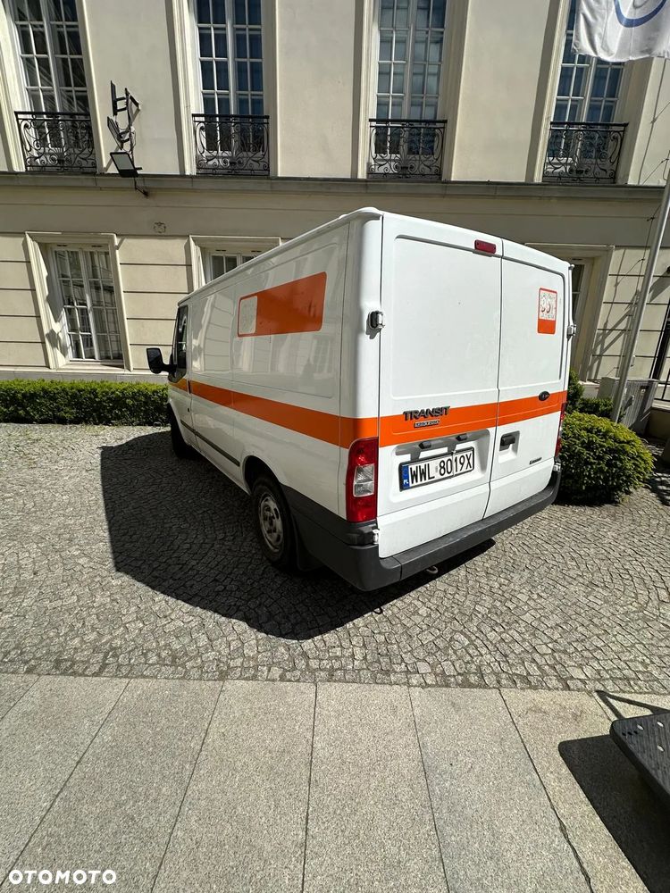 Ford Transit - 4