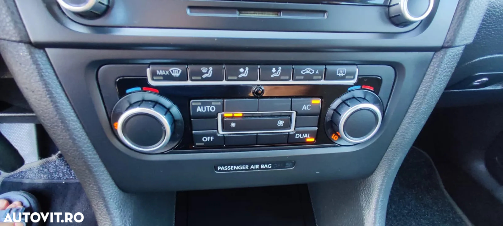Volkswagen Golf 1.6 TDI BlueMotion Technology Comfortline - 19