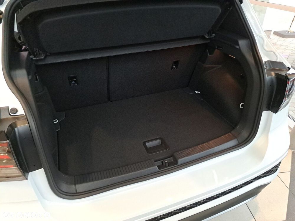 Volkswagen T-Cross - 14