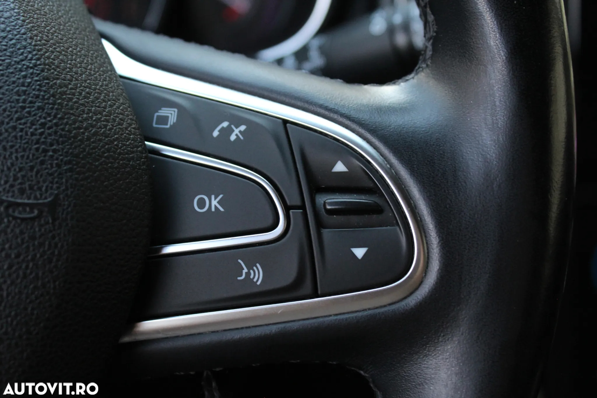 Renault Koleos ENERGY dCi 175 X-tronic 4WD LIMITED - 24