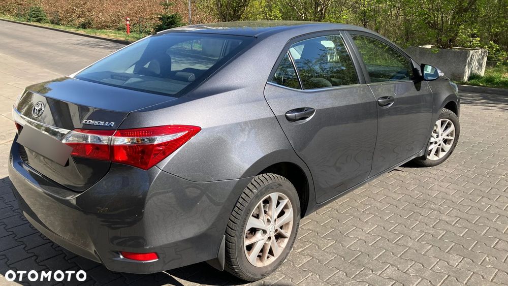 Toyota Corolla - 10