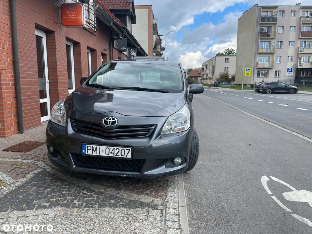 Toyota Corolla Verso 2.0 D-4D Sol - 5