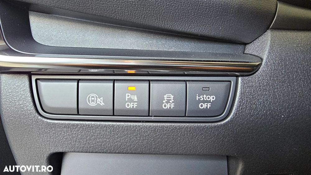Mazda 3 e-Skyactiv X186 MHEV Center-Line - 11