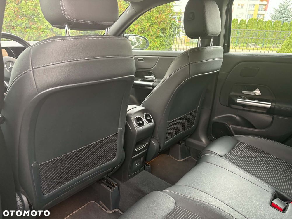 Mercedes-Benz GLA 250 4-Matic - 17