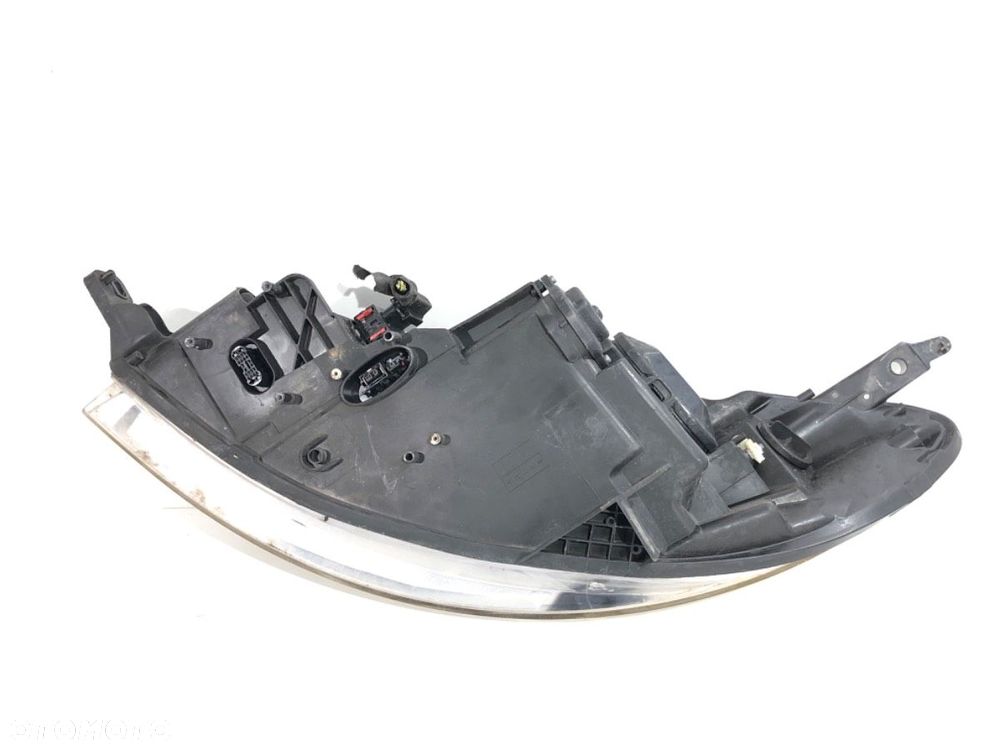 REFLEKTOR PRAWY PRZÓD XENON  PEUGEOT 407 coupe (6C_) 2005 - 2022 3.0 V6 155 kW [211 KM] benzyna - 3