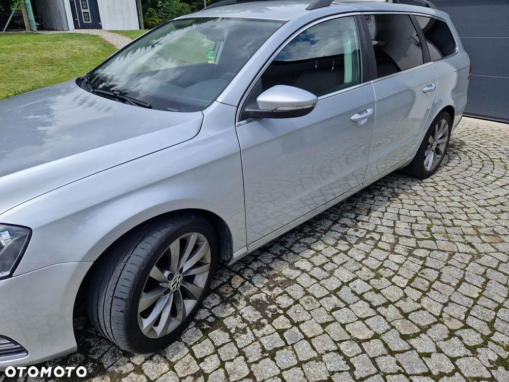 Volkswagen Passat 2.0 TDI Comfortline DSG - 5