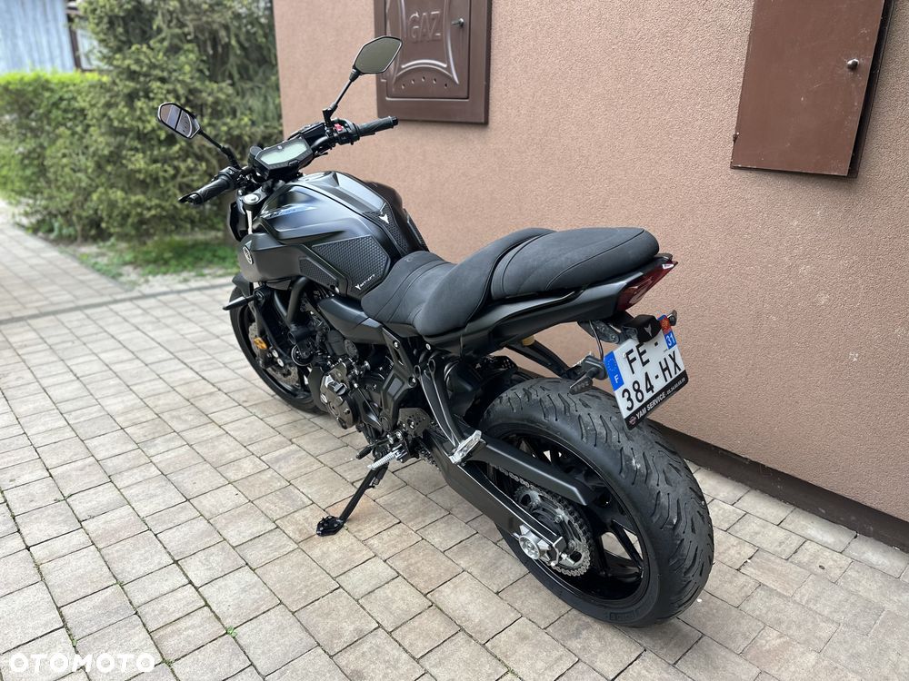 Yamaha MT - 30