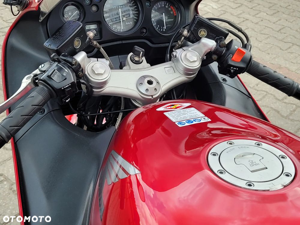 Honda CBR - 16
