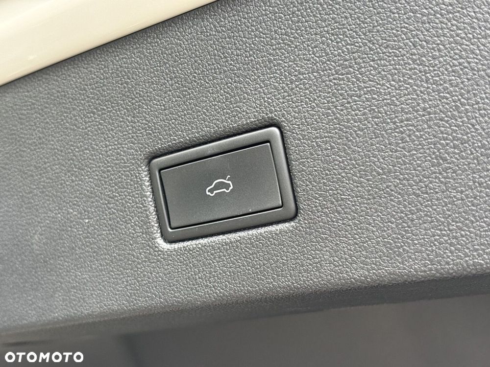 Volkswagen T-Roc 1.5 TSI Style DSG - 37