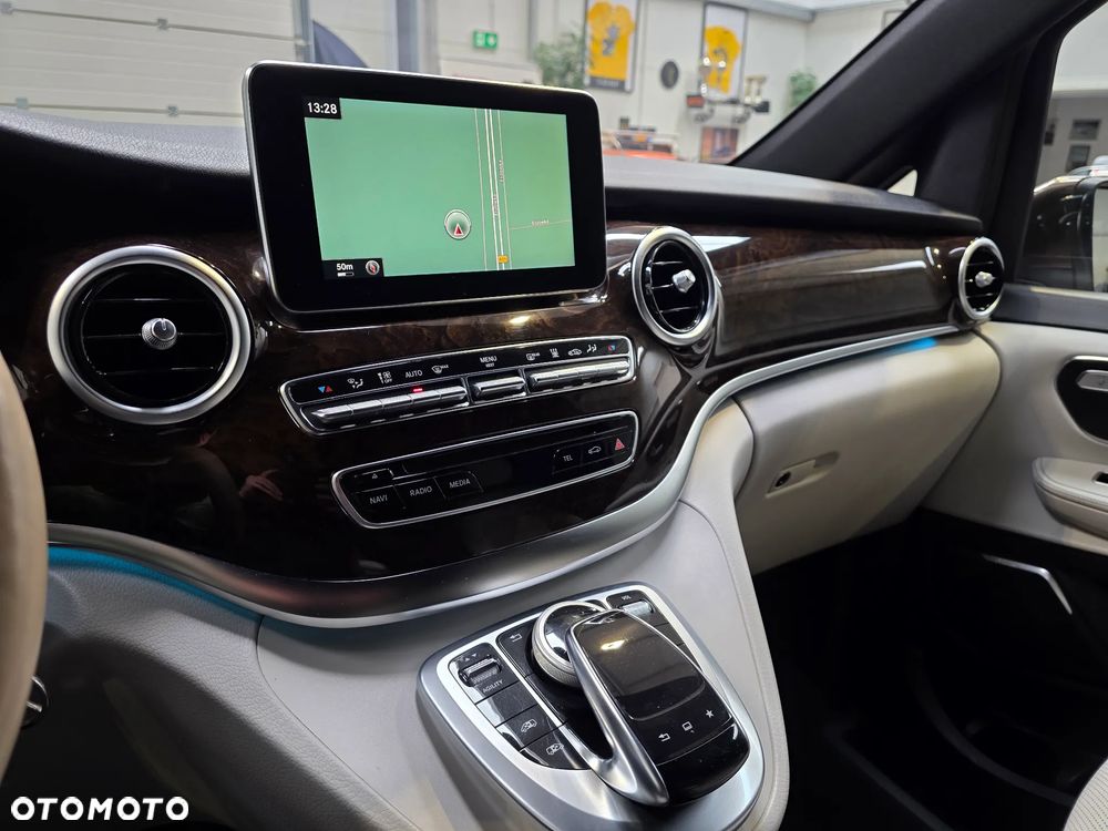 Mercedes-Benz Klasa V 250 d 4-Matic 7G-Tronic (d³ugi) - 25