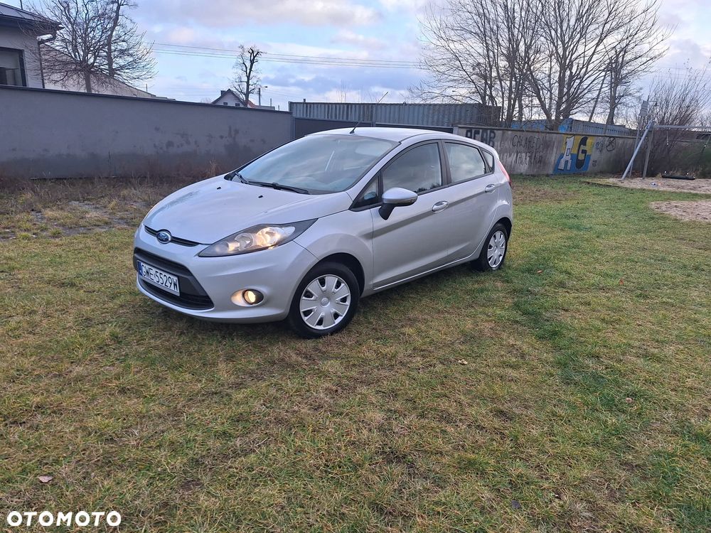 Ford Fiesta 1.25 Celebration - 9