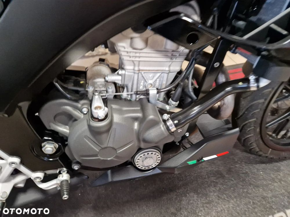 Aprilia Tuono - 29