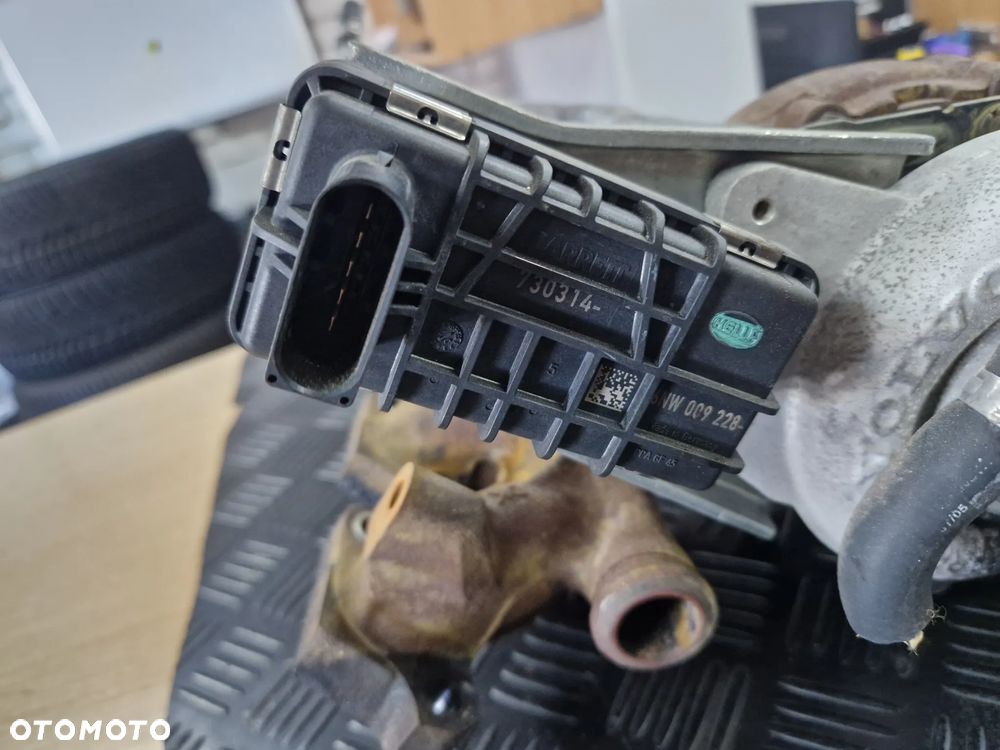 TURBOSPRĘŻARKA 30757080 VOLVO S60 I V70 II S80 I XC70 I XC90 I 2.4 D5 - 2
